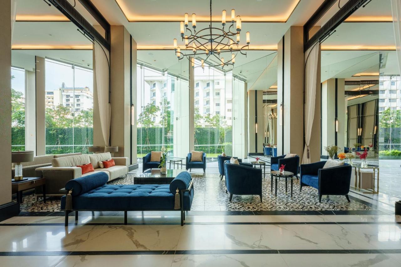 Somerset Pattaya Bagian luar foto The lobby of the hotel