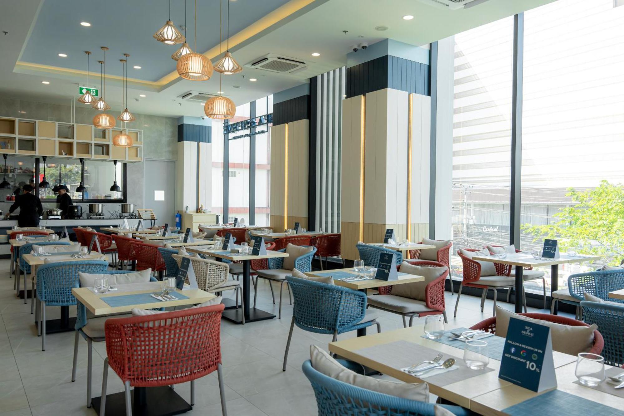 Somerset Pattaya Bagian luar foto The interior of the restaurant
