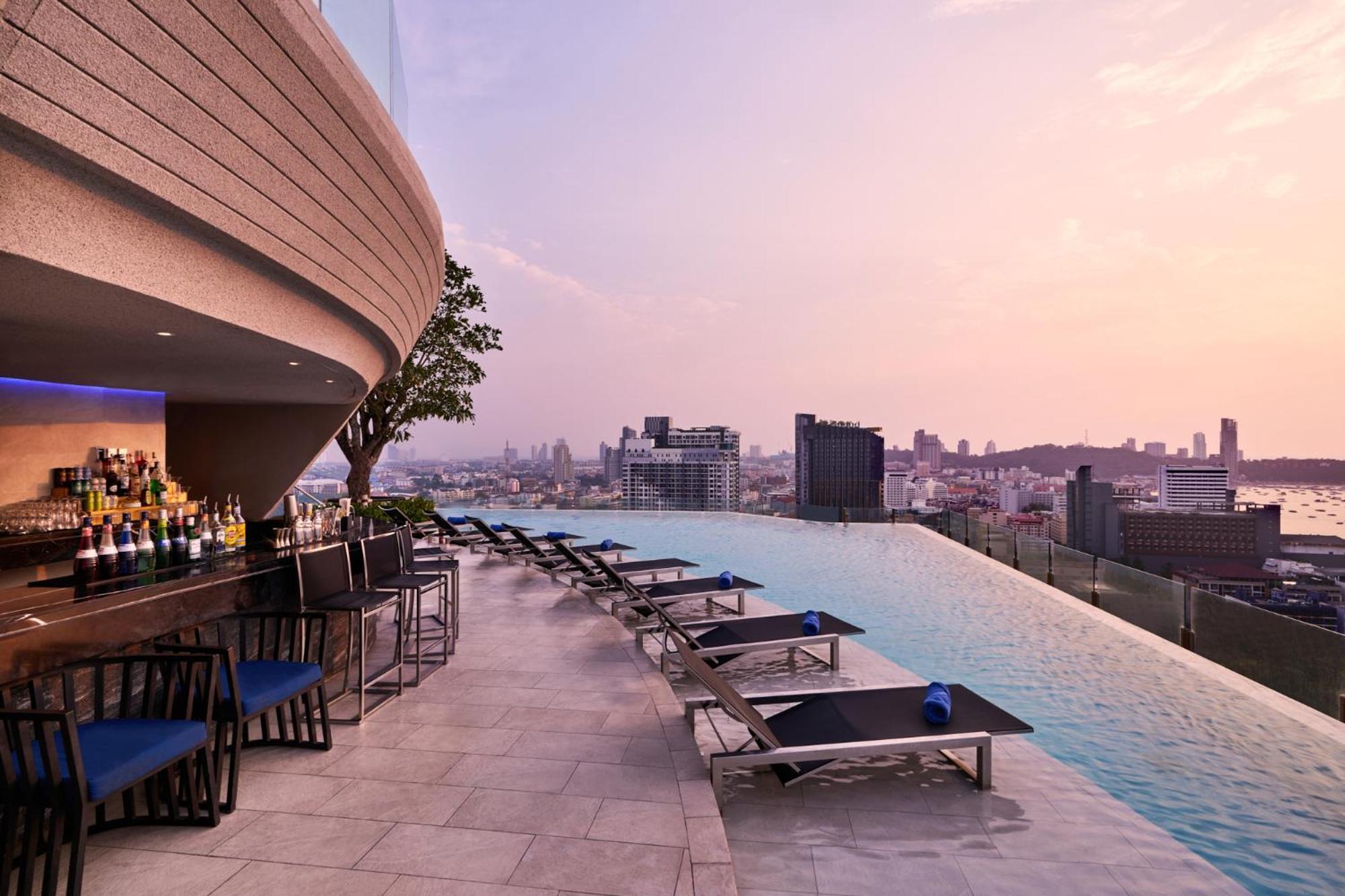 Somerset Pattaya Bagian luar foto