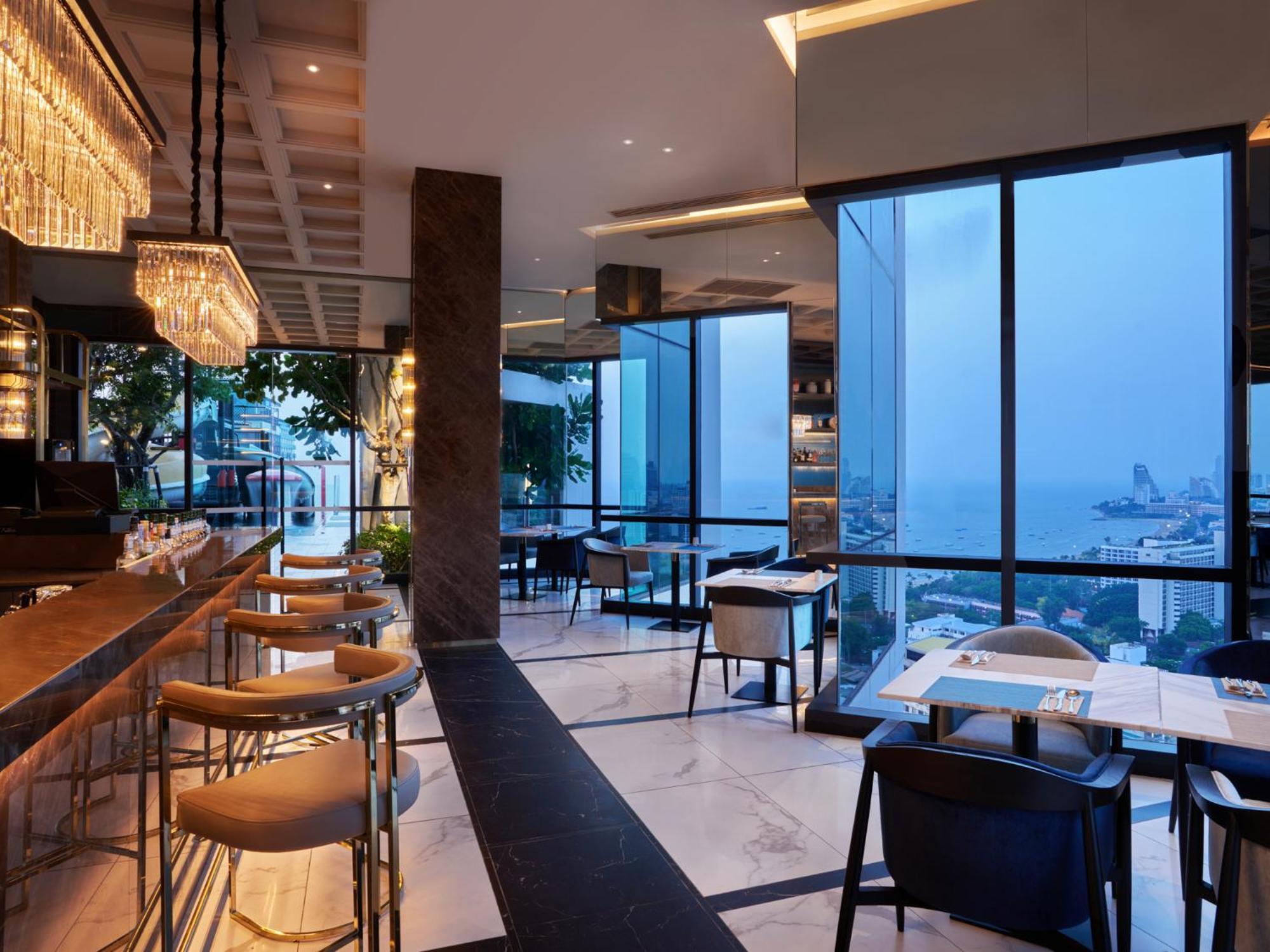 Somerset Pattaya Bagian luar foto